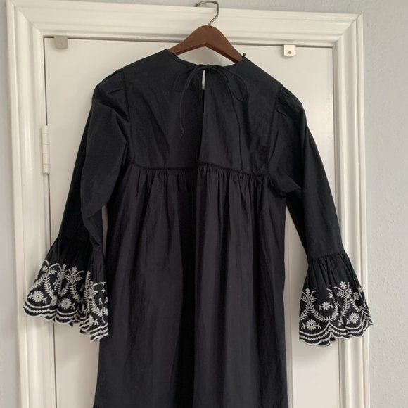 Black Dress with white trim - Picture 4 of 4